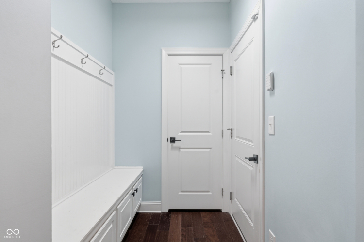 Listing Image 28
