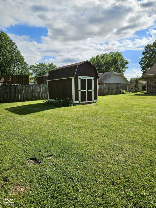 Listing Image 3
