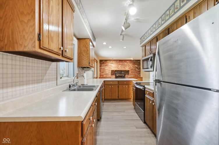 Listing Image 18