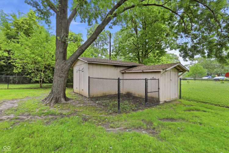 Listing Image 43