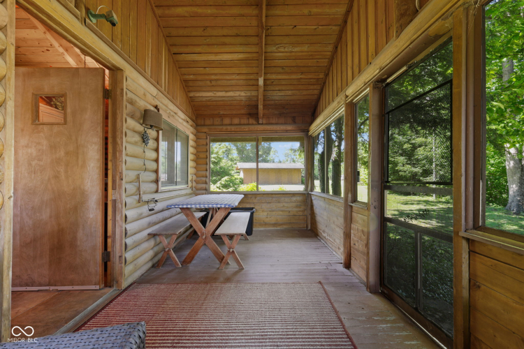 Listing Image 104