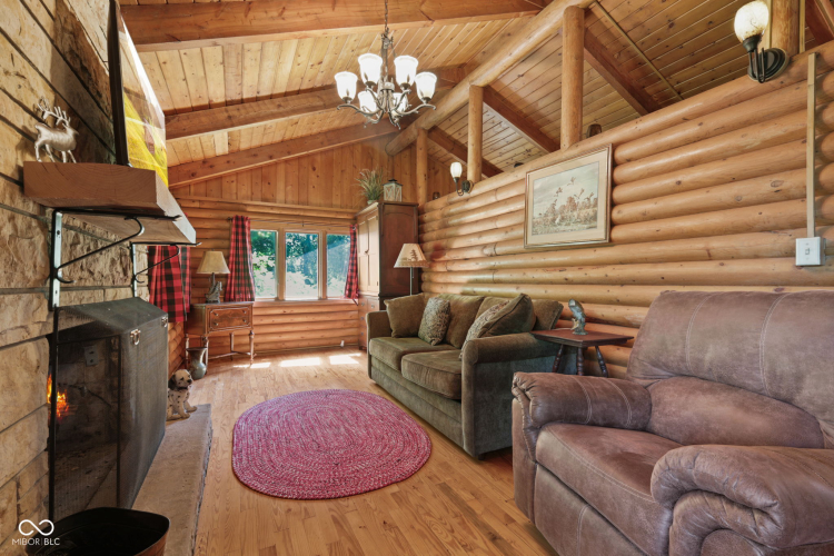 Listing Image 110