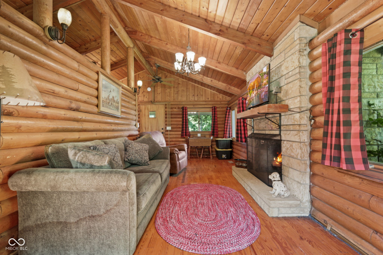 Listing Image 111