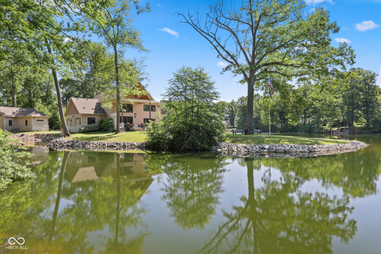 Listing Image 128
