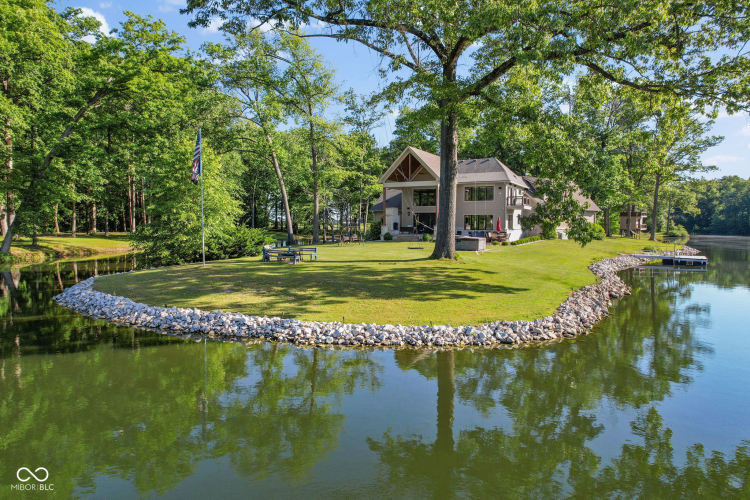 Listing Image 136