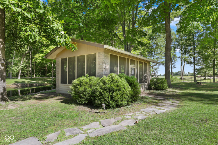 Listing Image 75
