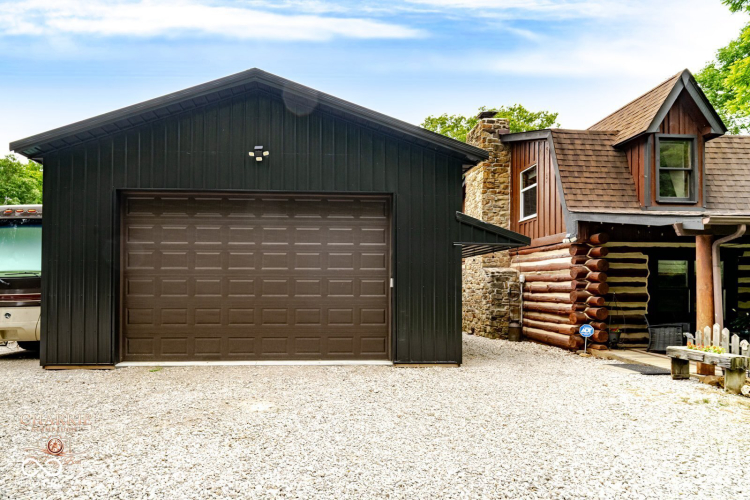 Listing Image 57