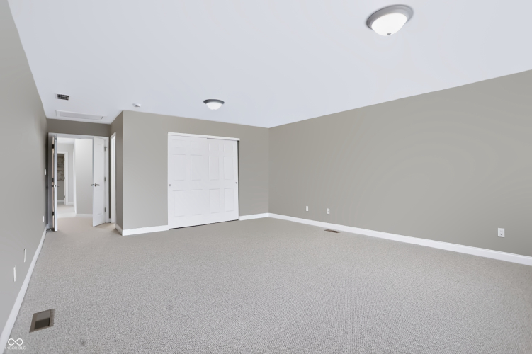 Listing Image 57