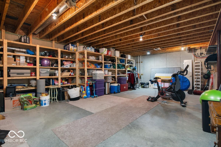 Listing Image 44