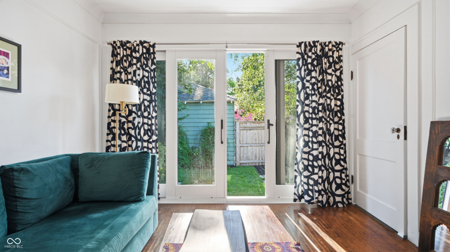 Listing Image 13