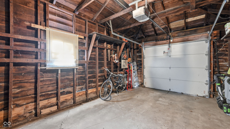 Listing Image 33