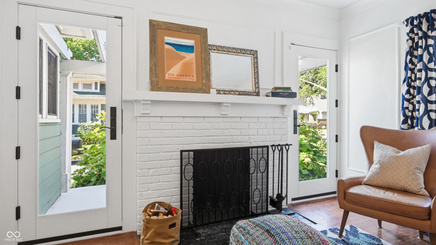 Listing Image 10