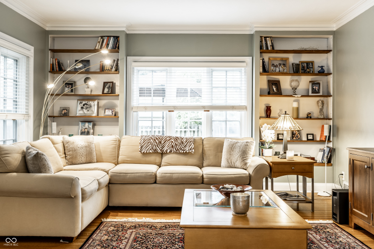 Listing Image 11