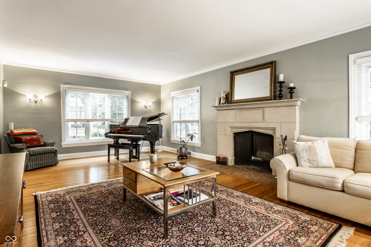 Listing Image 13