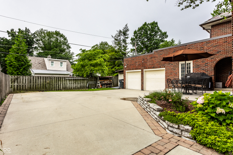 Listing Image 46