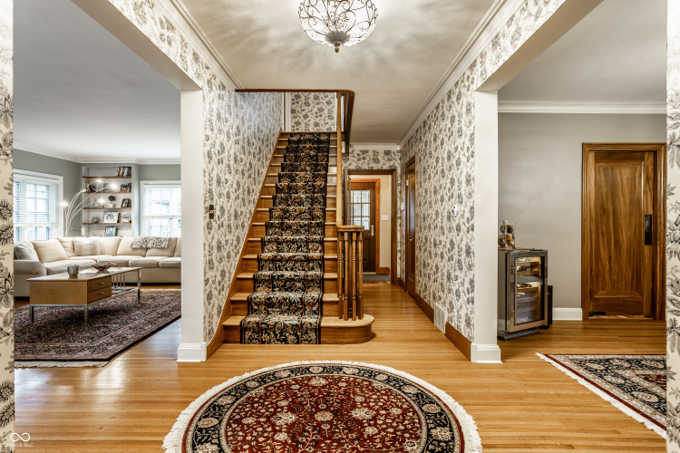 Listing Image 8
