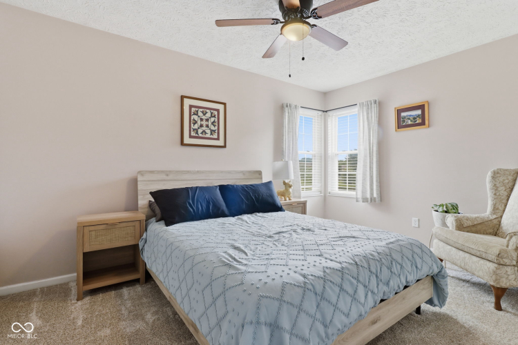 Listing Image 54
