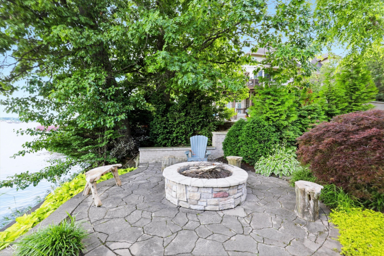 Listing Image 105