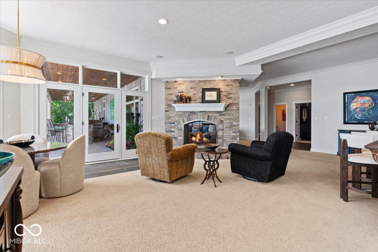 Listing Image 86