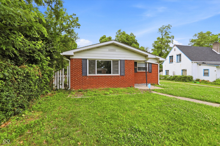 Listing Image 3