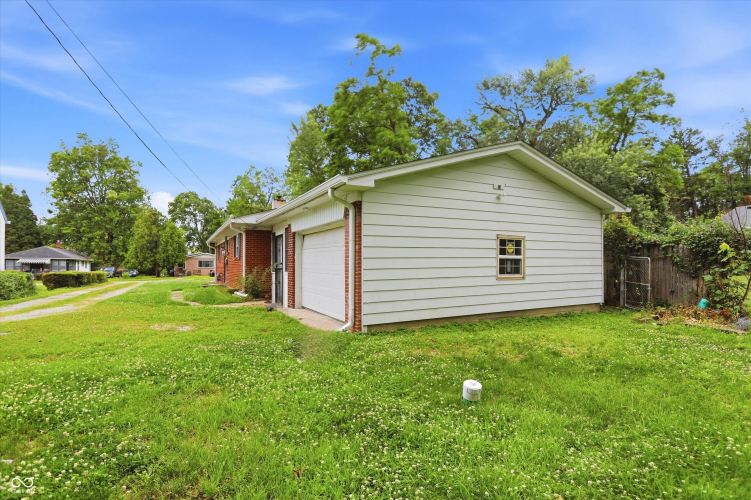 Listing Image 36