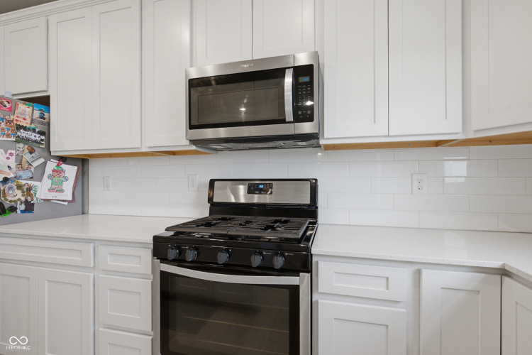Listing Image 17