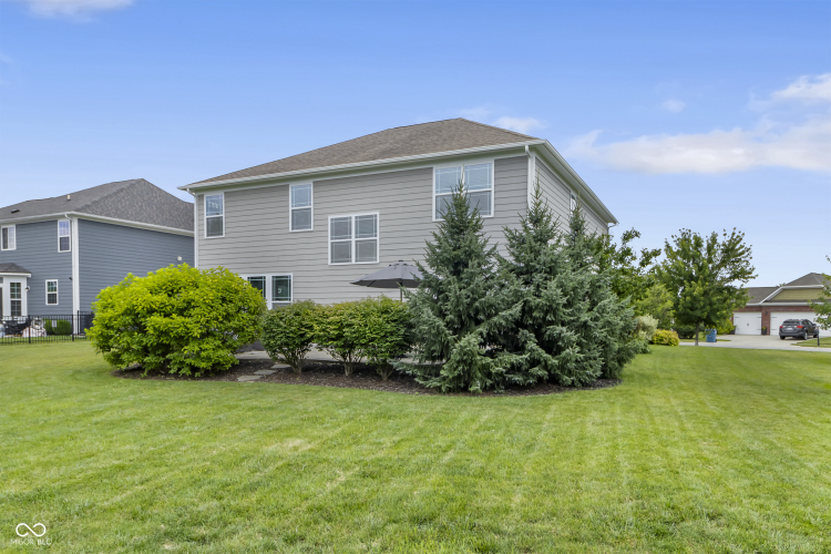 Listing Image 44