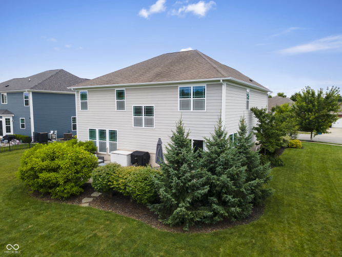 Listing Image 52