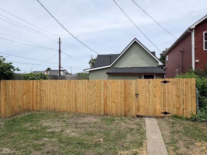 Listing Image 17