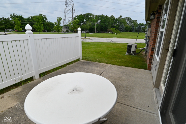 Listing Image 42