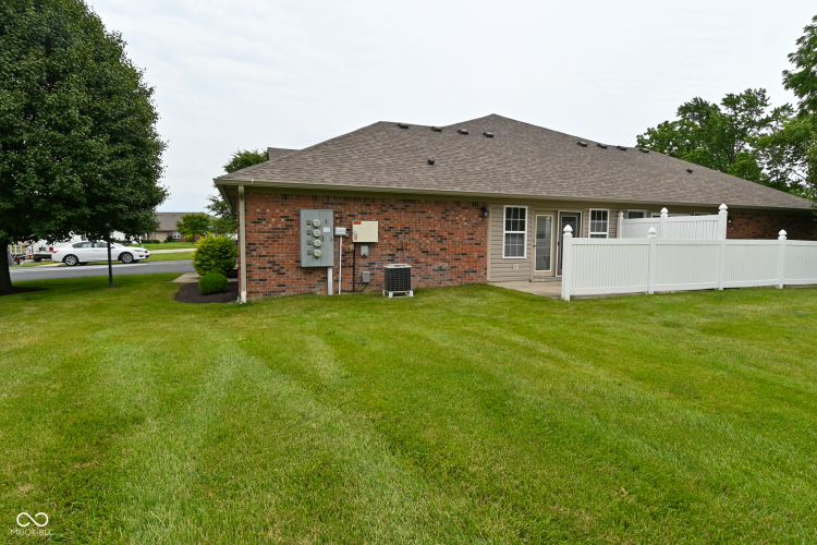 Listing Image 43