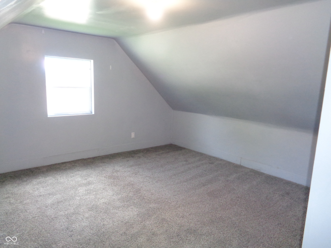 Listing Image 30