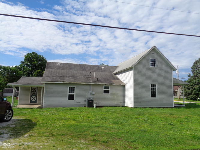 Listing Image 5