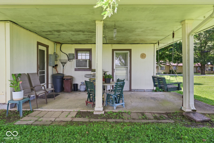 Listing Image 33