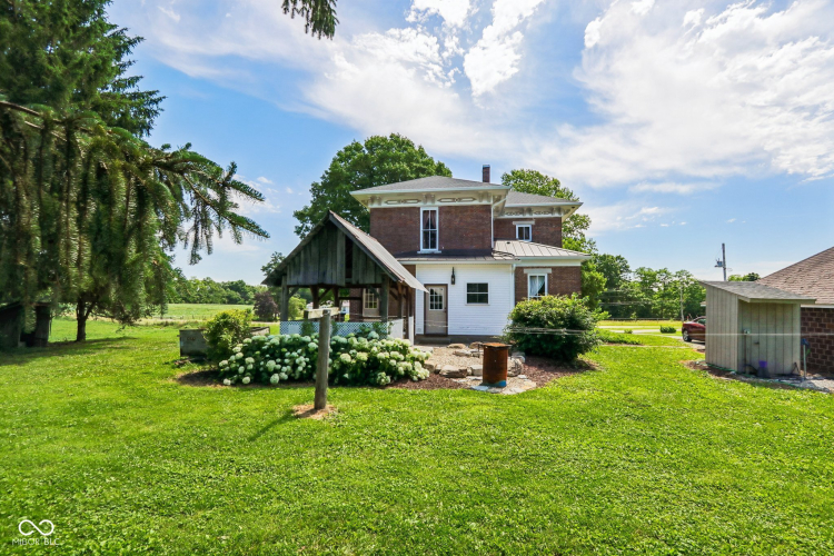 Listing Image 11