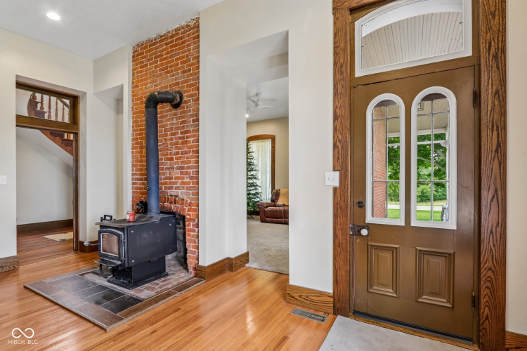 Listing Image 22