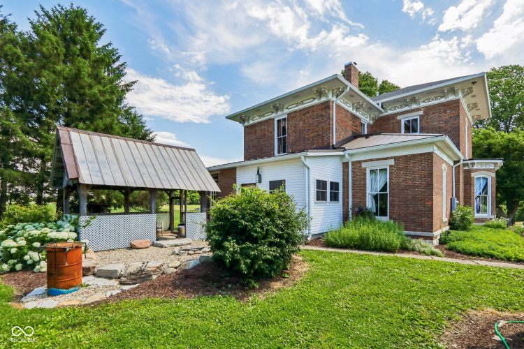 Listing Image 9