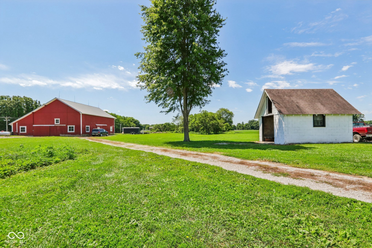 Listing Image 90