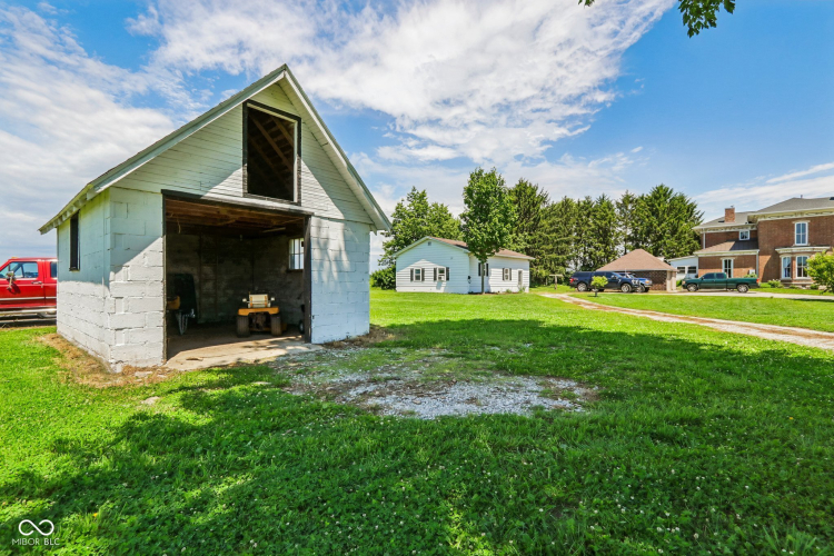Listing Image 91