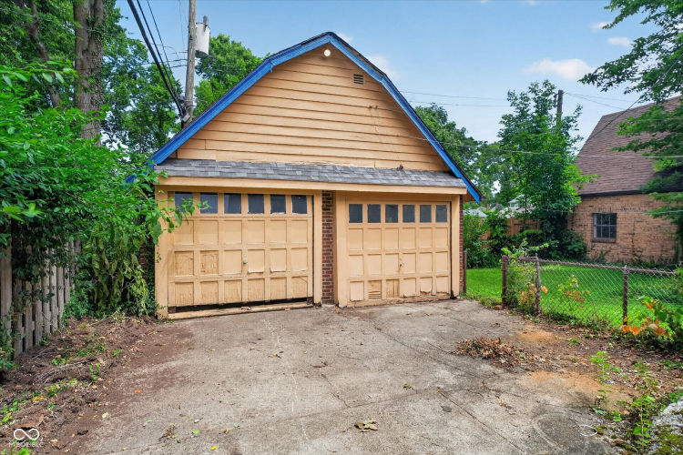 Listing Image 41
