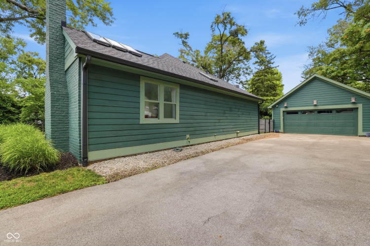 Listing Image 43