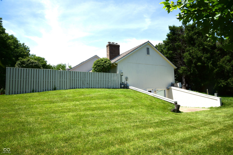 Listing Image 48