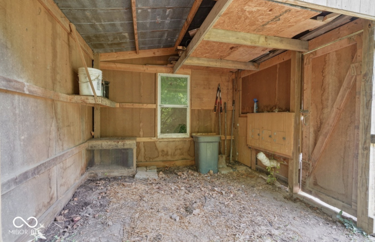 Listing Image 40