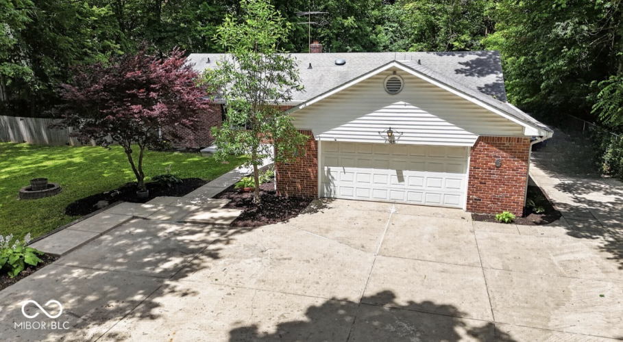 Listing Image 44