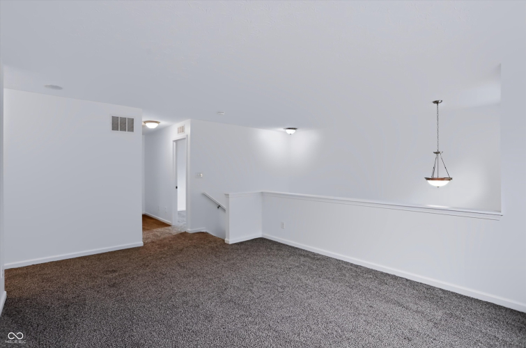 Listing Image 24