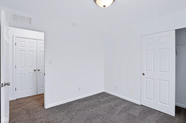 Listing Image 30
