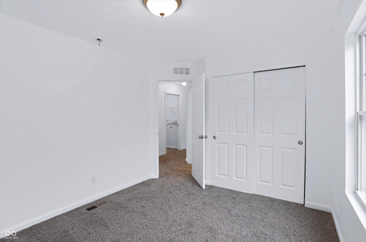 Listing Image 50