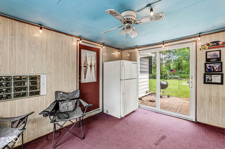 Listing Image 17
