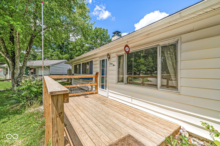 Listing Image 5