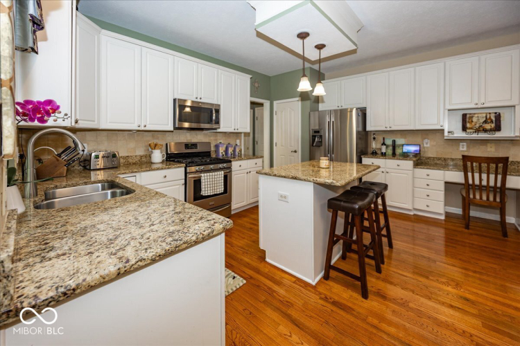 Listing Image 14